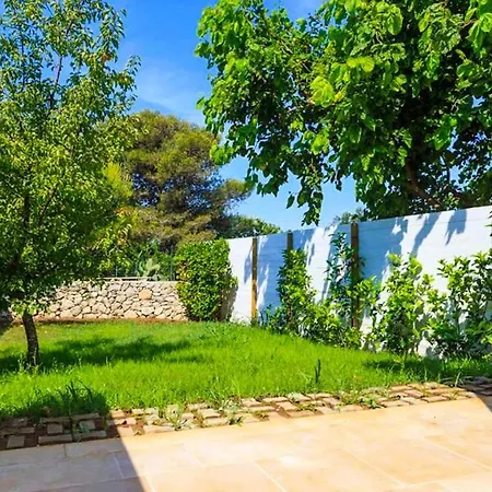 Дом отдыха Calliope *